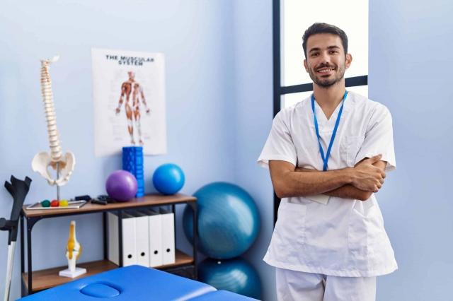 How a Kinesiologist Helps With Injury Recovery
